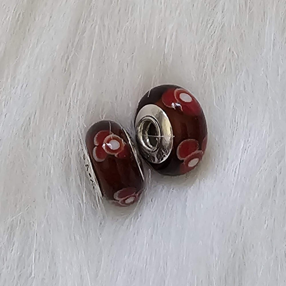 Lot Of 2 Elegant Red Authentic Pandora Murano glass charm
